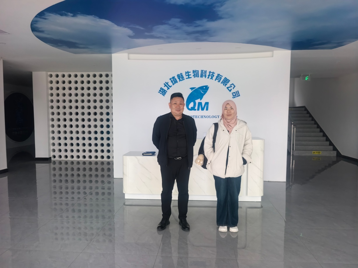 Picture with factory (3)(1)